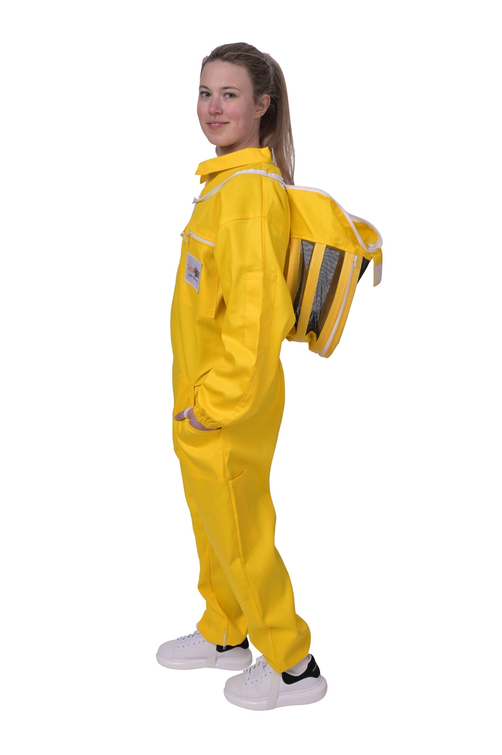 Safta Bee Beekeeping Suit UK Yellow for professional beekeepers, offering premium sting protection, breathable comfort, and a non-flammable fencing veil for safe beekeeping practices