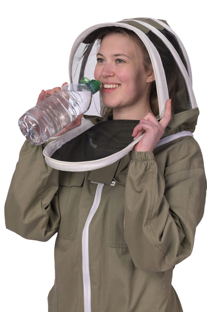 Olive green beekeeper suit made of durable cotton, featuring a sting-proof veil and professional-grade protection for safe beekeeping."