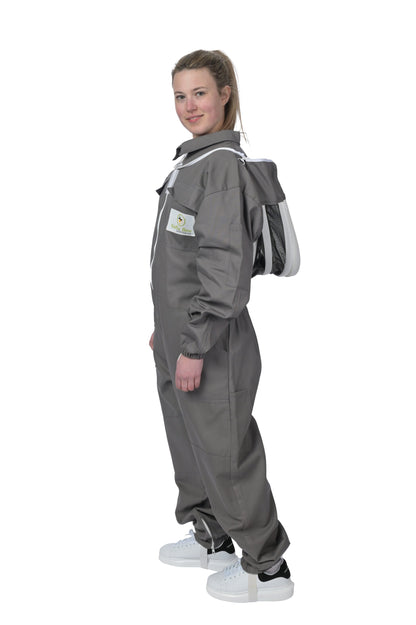 Sting proof grey bee keeping suit, ideal for all experience levels in beekeeping safta bee