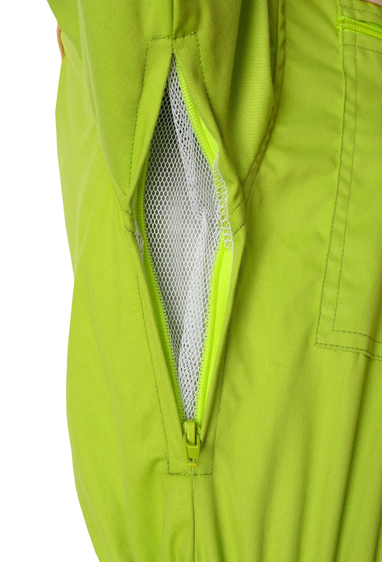 Forest green beekeeper suit, ultra-breeze cotton, sting-proof design for beekeeping comfort and safety.