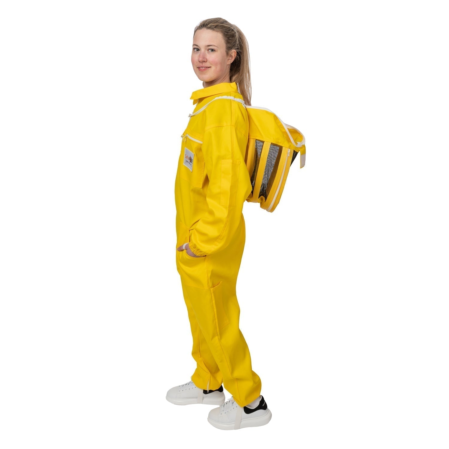 bee suit cotton yellow Safta Bee Yellow Jacket Beekeeping Suit, designed for optimal sting protection and comfort, featuring a breathable mesh and non-flammable fencing veil for professional beekeepers.